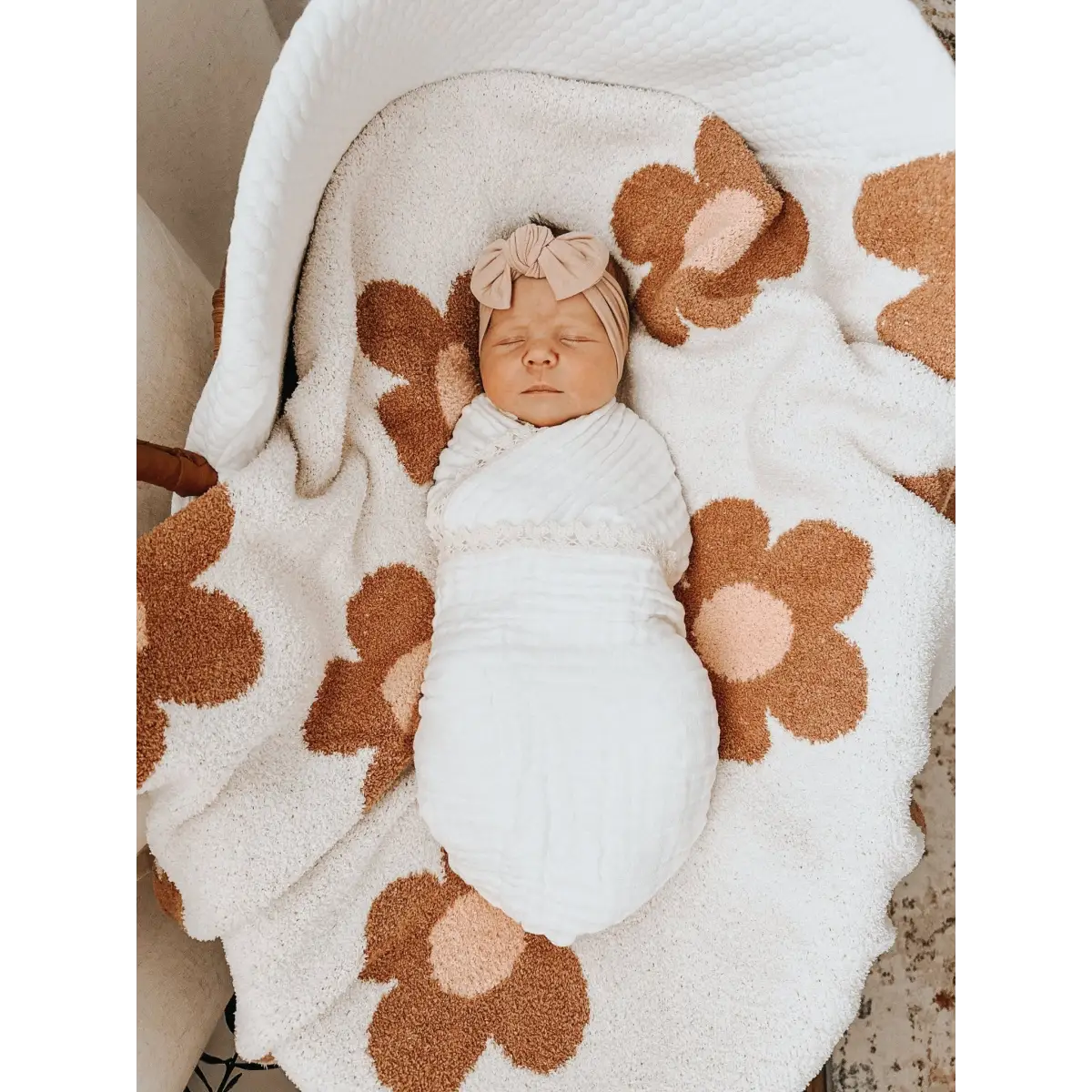 Daisy Plush Blanket - Caramel and Pink - Harp Angel Boutique