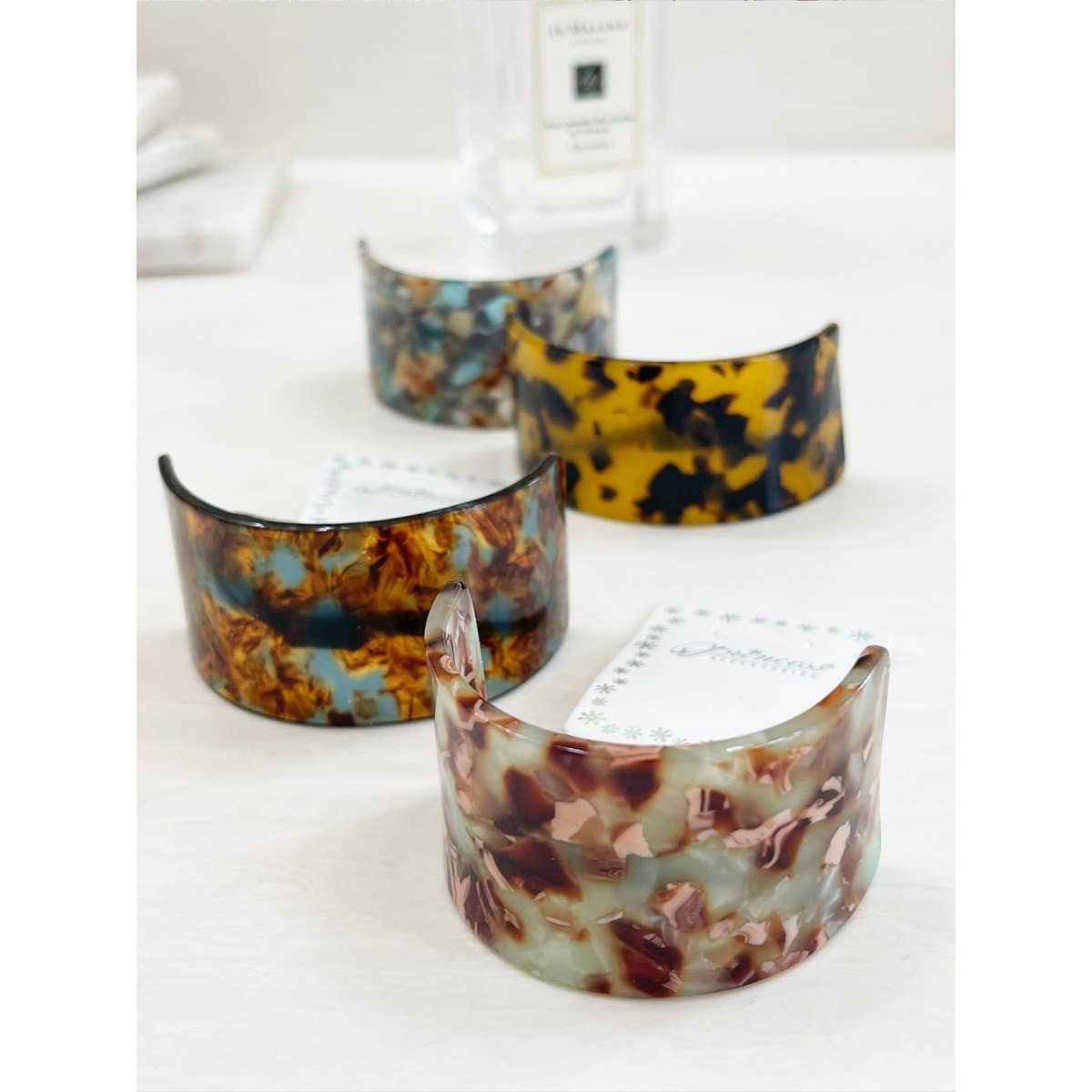 Elastic Ponytail Holder with Tortoise Acrylic Cuff - Love and Repeat