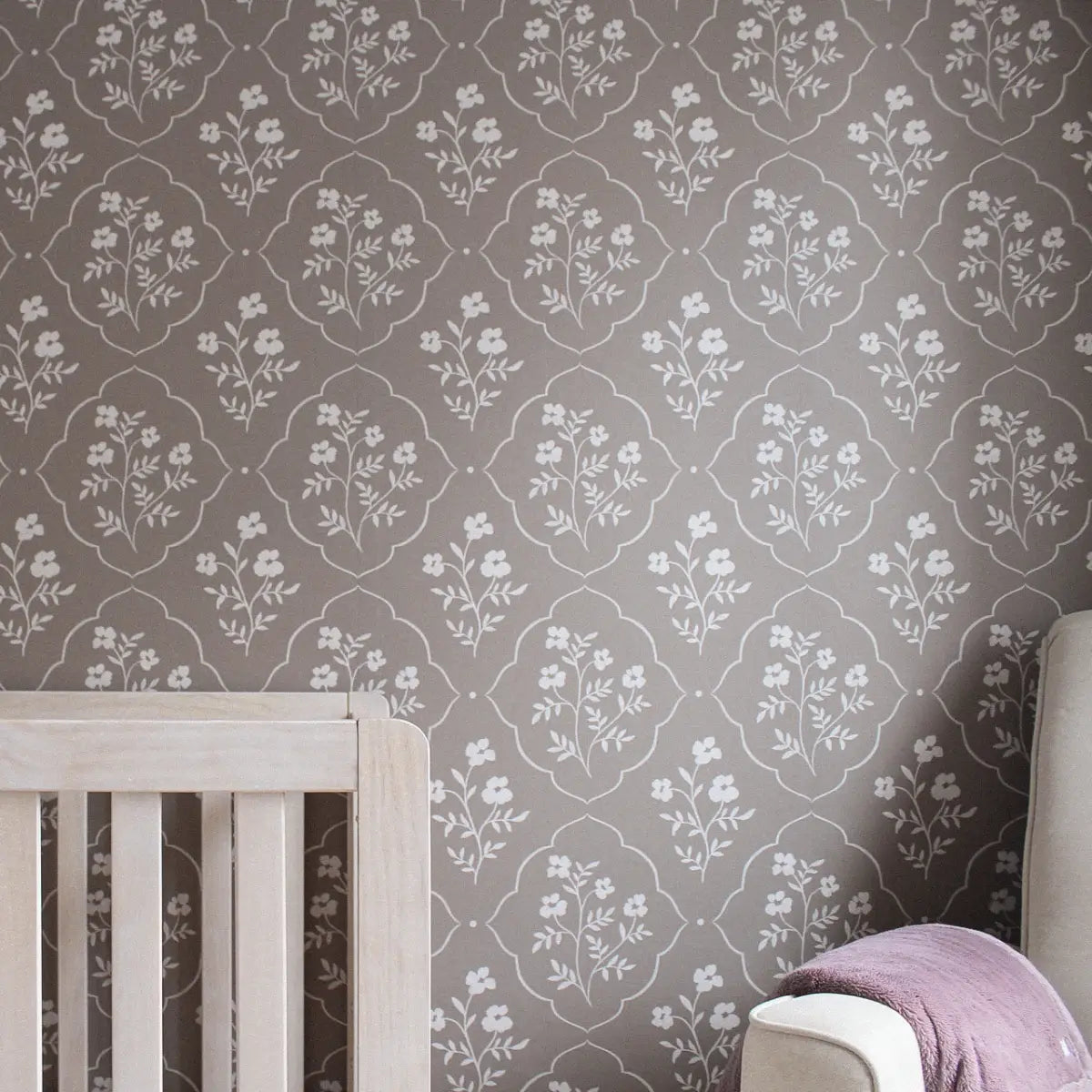 Della Wallpaper - Delicate Flower Medallion - by Daphne and Sage - Loomwell Home Goods
