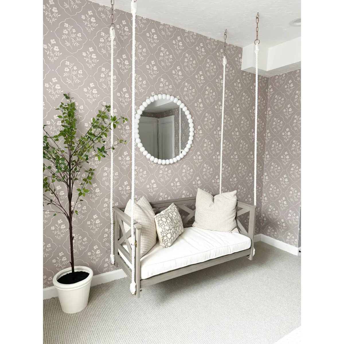 Della Wallpaper - Delicate Flower Medallion - by Daphne and Sage - Loomwell Home Goods
