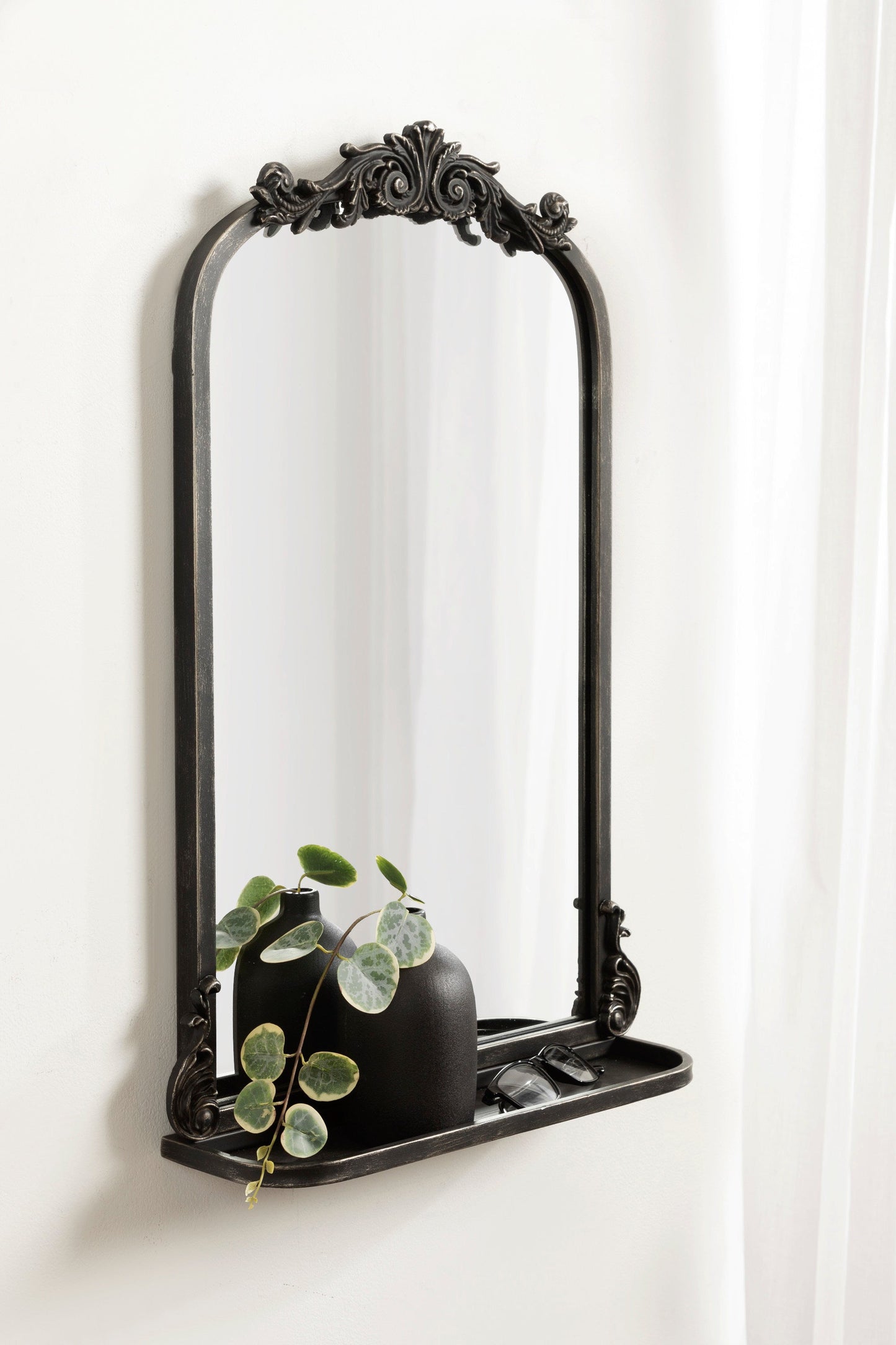 Arendahl Elegant Arch Mirror with Shelf