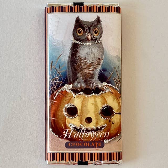 Halloween Owl on Pumpkin - Belgian Chocolate Bar with Glitter Wrapper