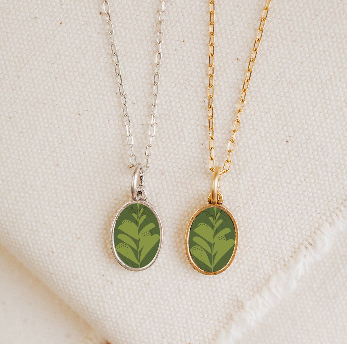 Fern Charm Pendant Necklace - Gold or Silver