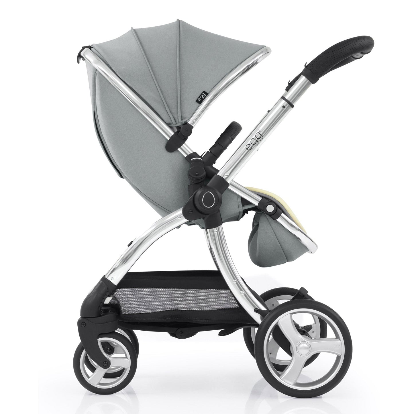 egg2® Stroller & Carry Cot in Monument Grey Bundle