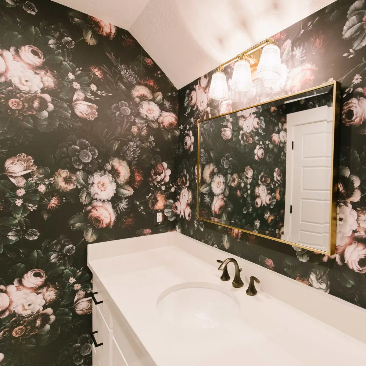 Eilish Wallpaper - Black and Floral - Loomwell Home Goods