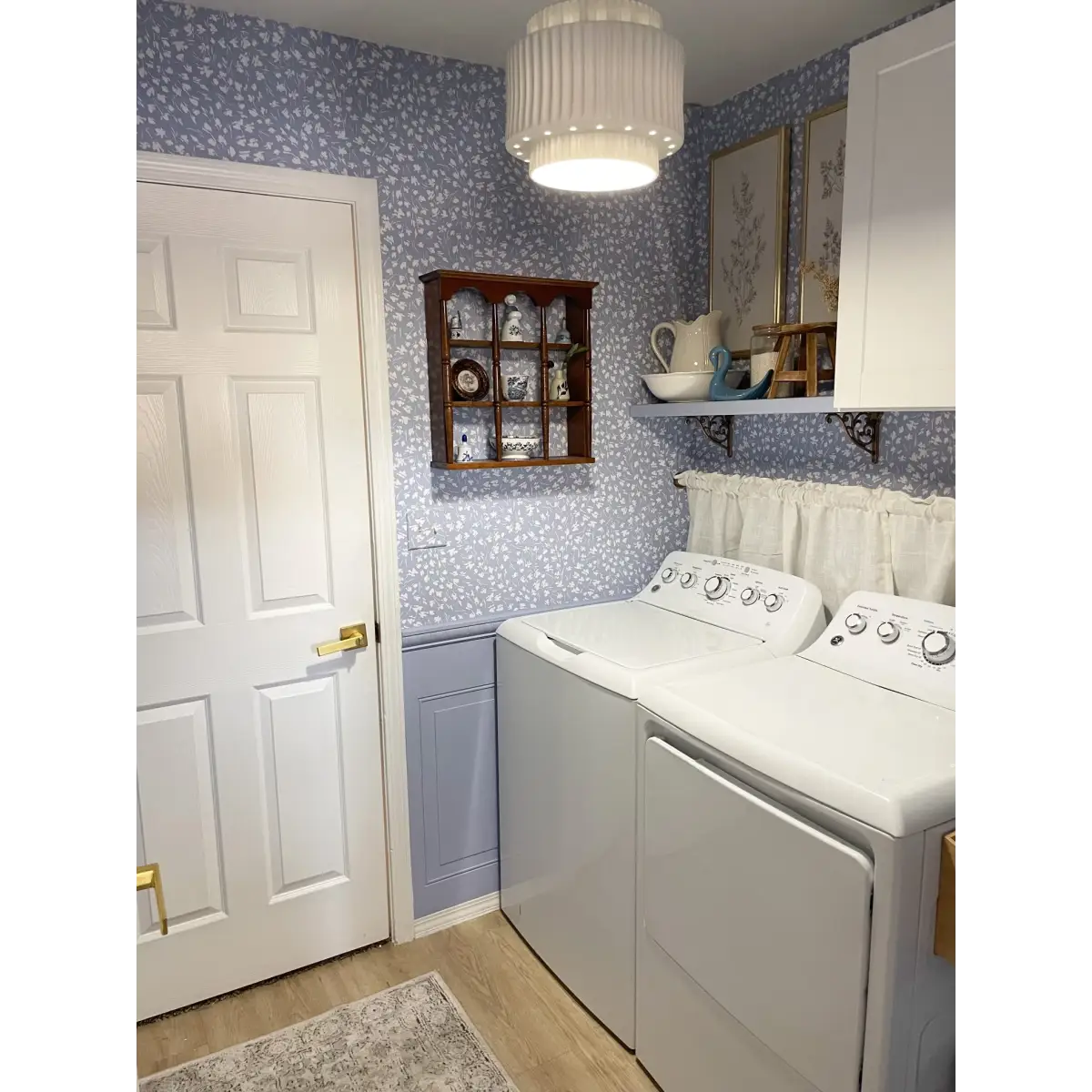 Elsie Wallpaper - Scattered Flowers - by Melissa Johnson Design - Loomwell Home Goods