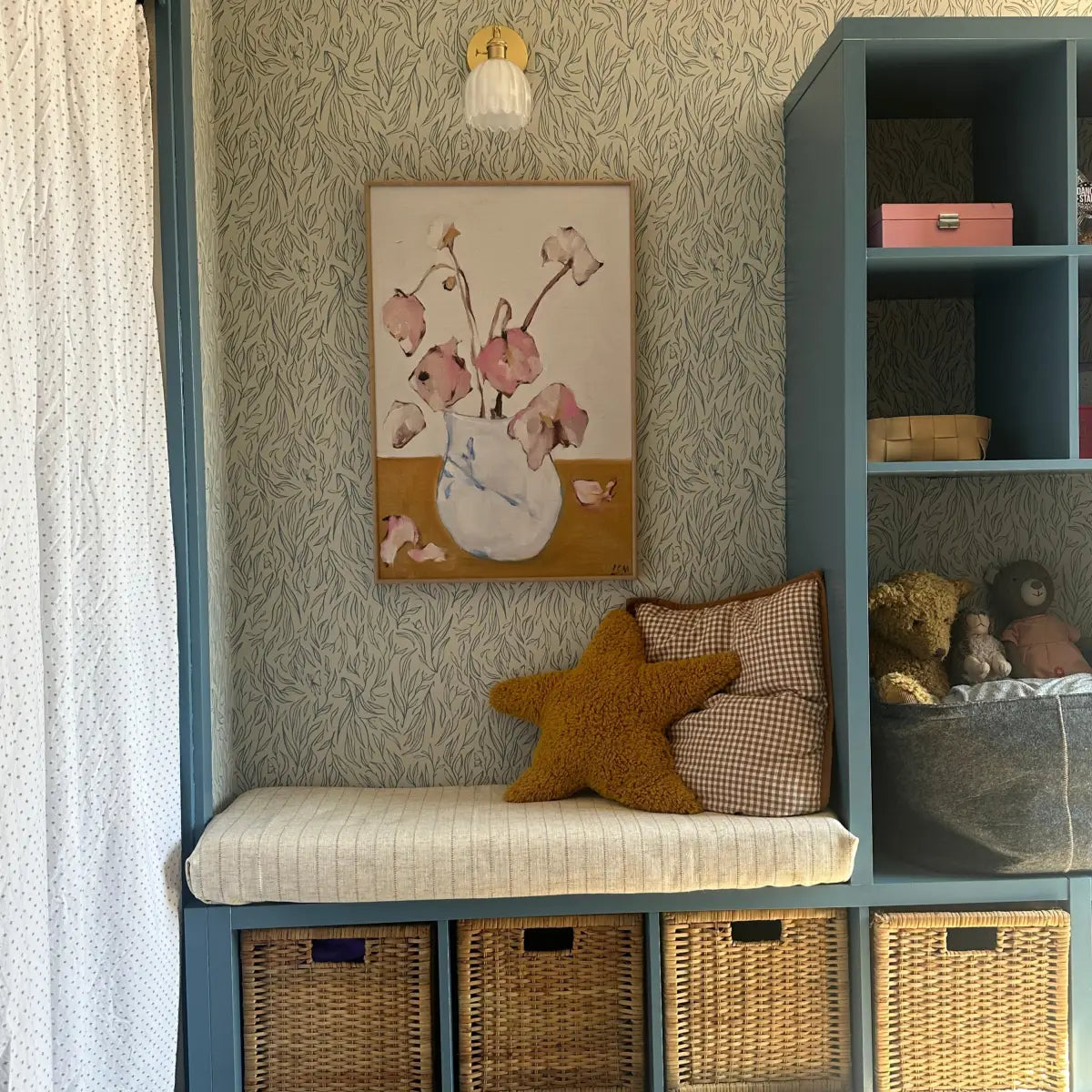Everly Wallpaper - Subtle Leaves - by Erin Silliman Designs - Loomwell Home Goods