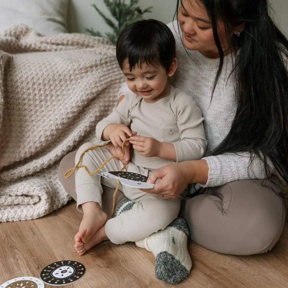 Festive Fun Lacing Ornaments - Wee Gallery