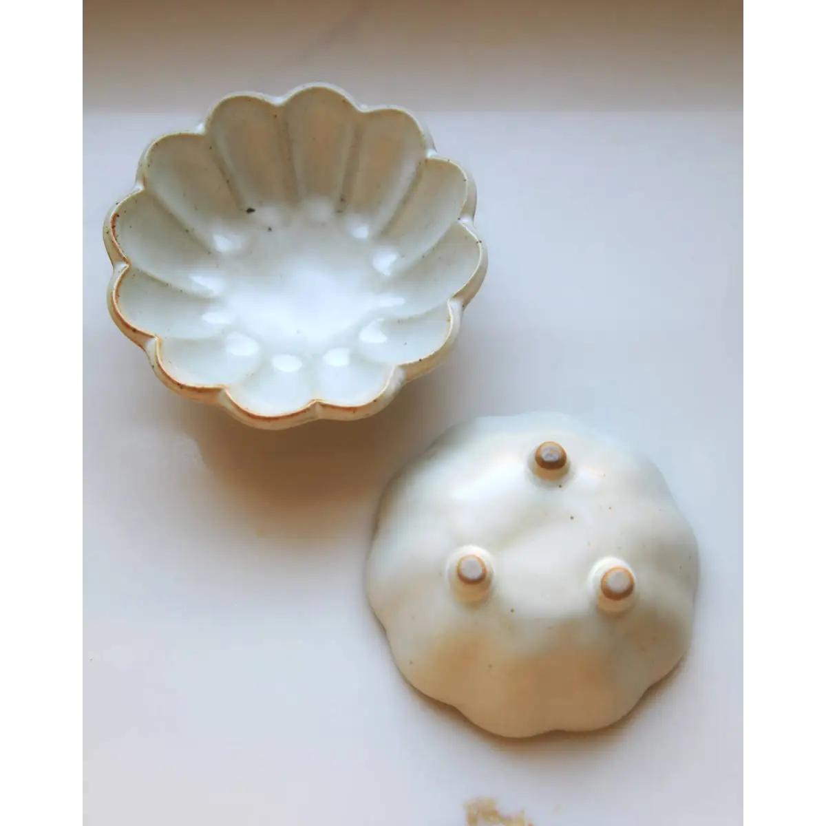 Flower Petal Pinch Bowl - Small - Fodory