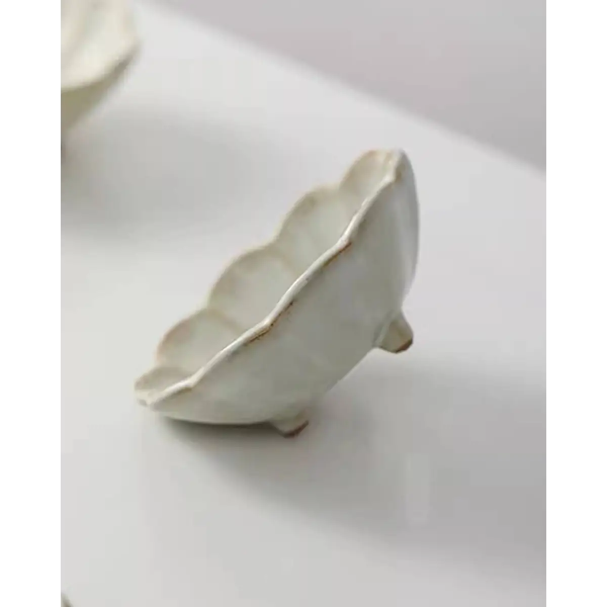 Flower Petal Pinch Bowl - Small - Fodory