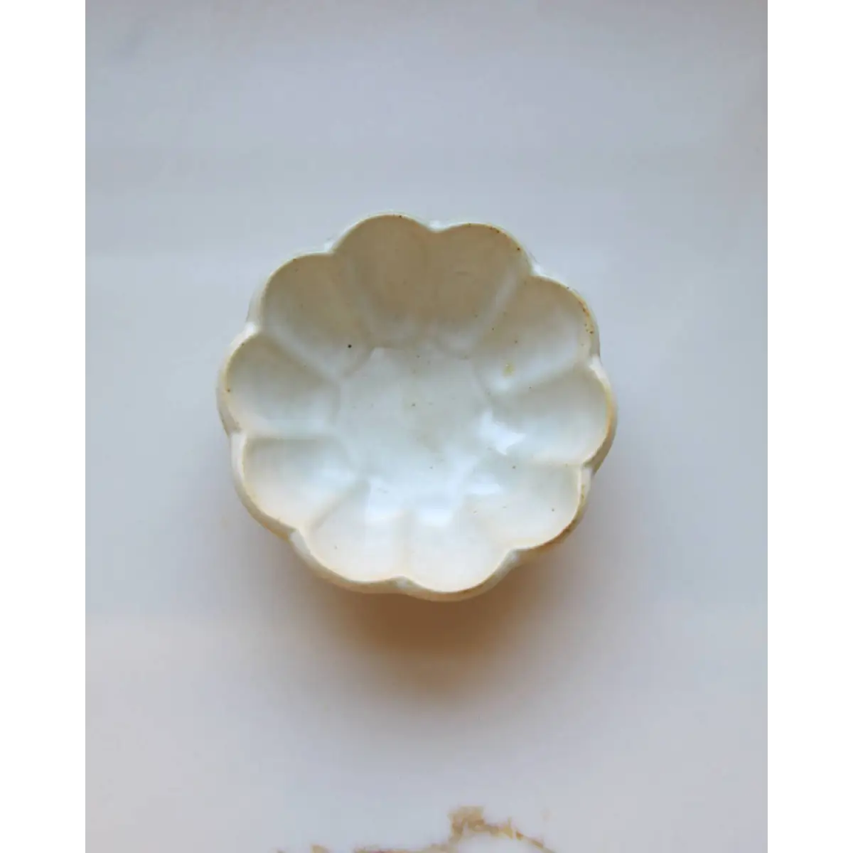 Flower Petal Pinch Bowl - Small - Fodory