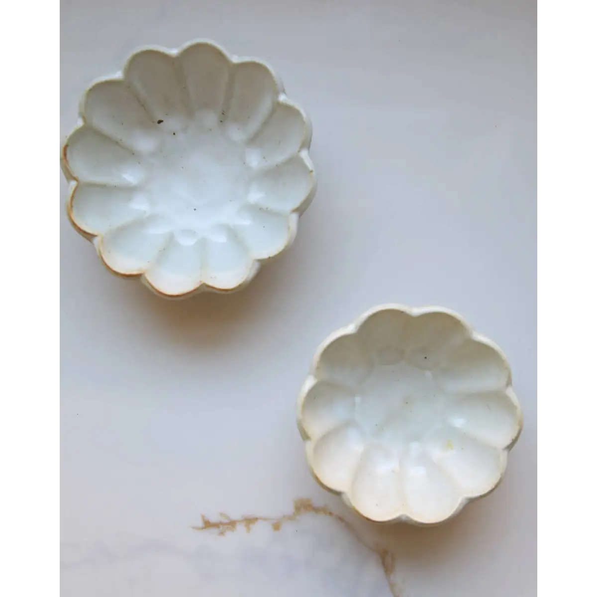 Flower Petal Pinch Bowl - Small - Fodory