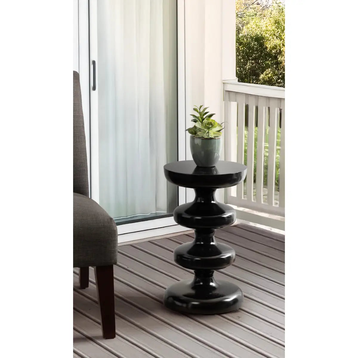 Fondi Metal Geometric Side Table - kateandlaurel