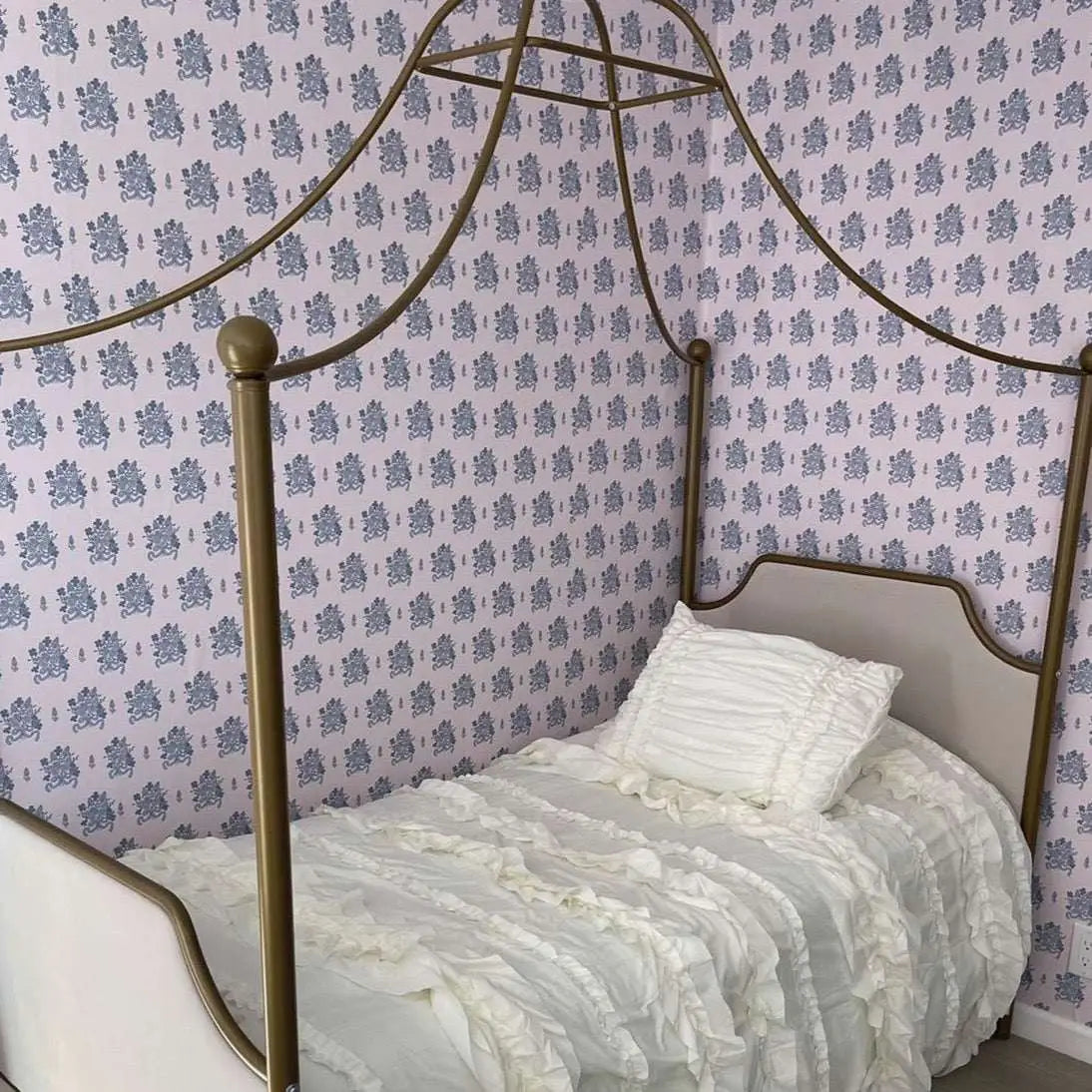 Freya Wallpaper - Traditional Petite Floral - by Pepper Design - Loomwell Home Goods