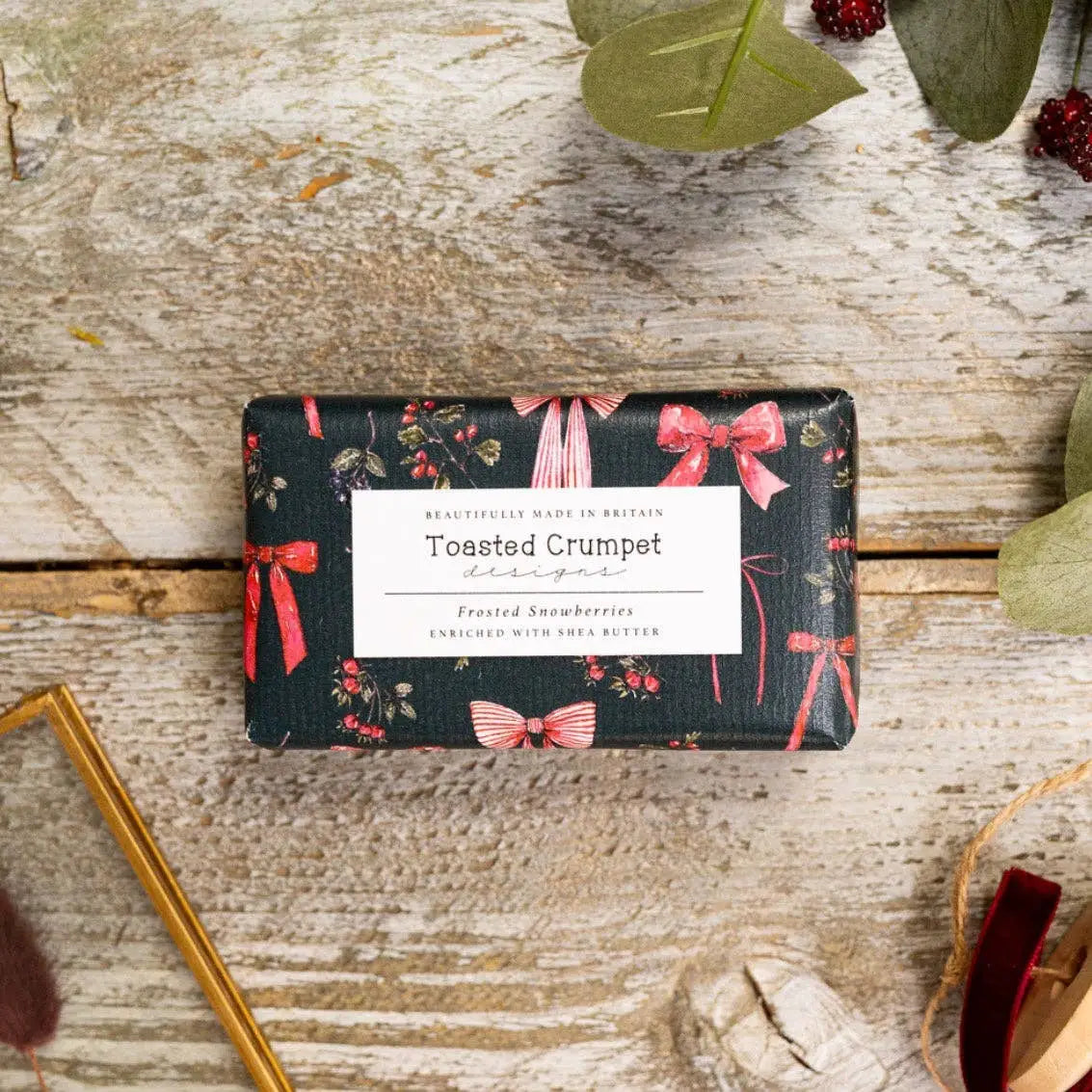 Luxury Soap Bar - Frosted Snowberries - Christmas - Toasted Crumpet (We Pay All US Duties & Tariffs)