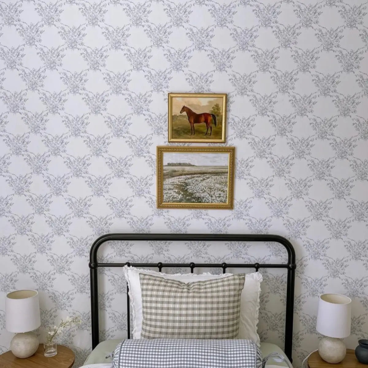 Georgia Wallpaper - Flower Bouquet Line Drawings - by Pepper Design - Loomwell Home Goods