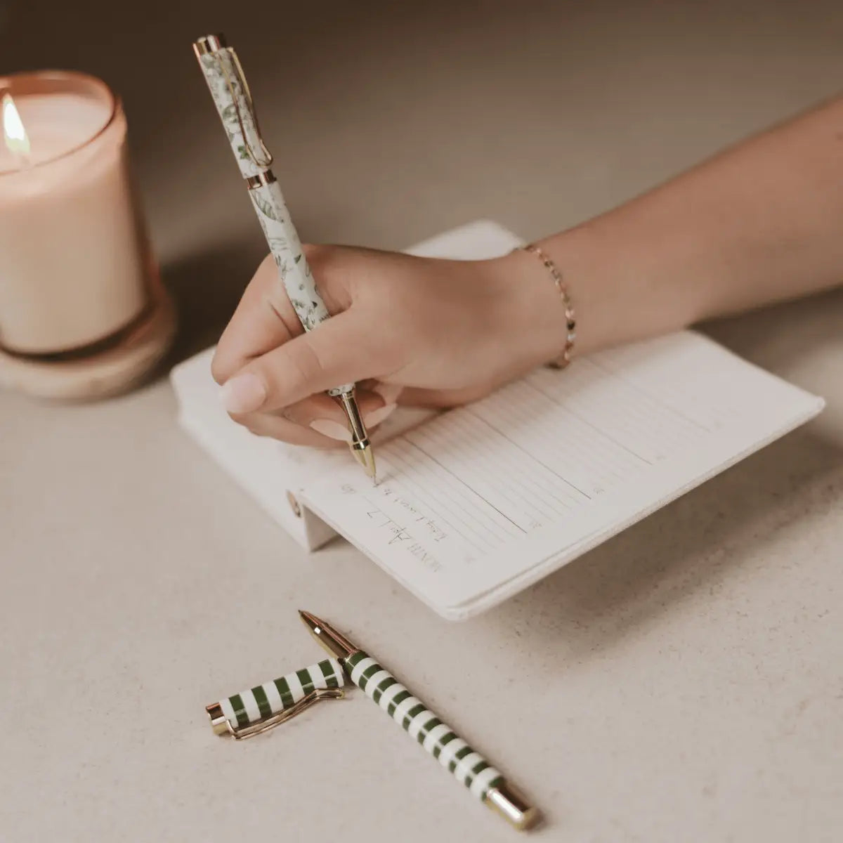 Green Floral Pen Set - Sweet Water Decor