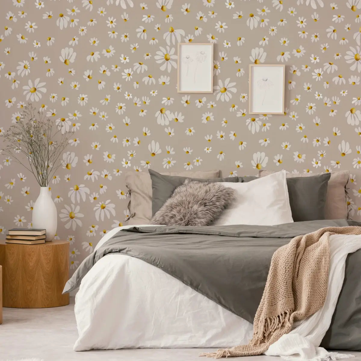 Gwen Wallpaper - White Daisies - Morgan Casteel - Loomwell Home Goods