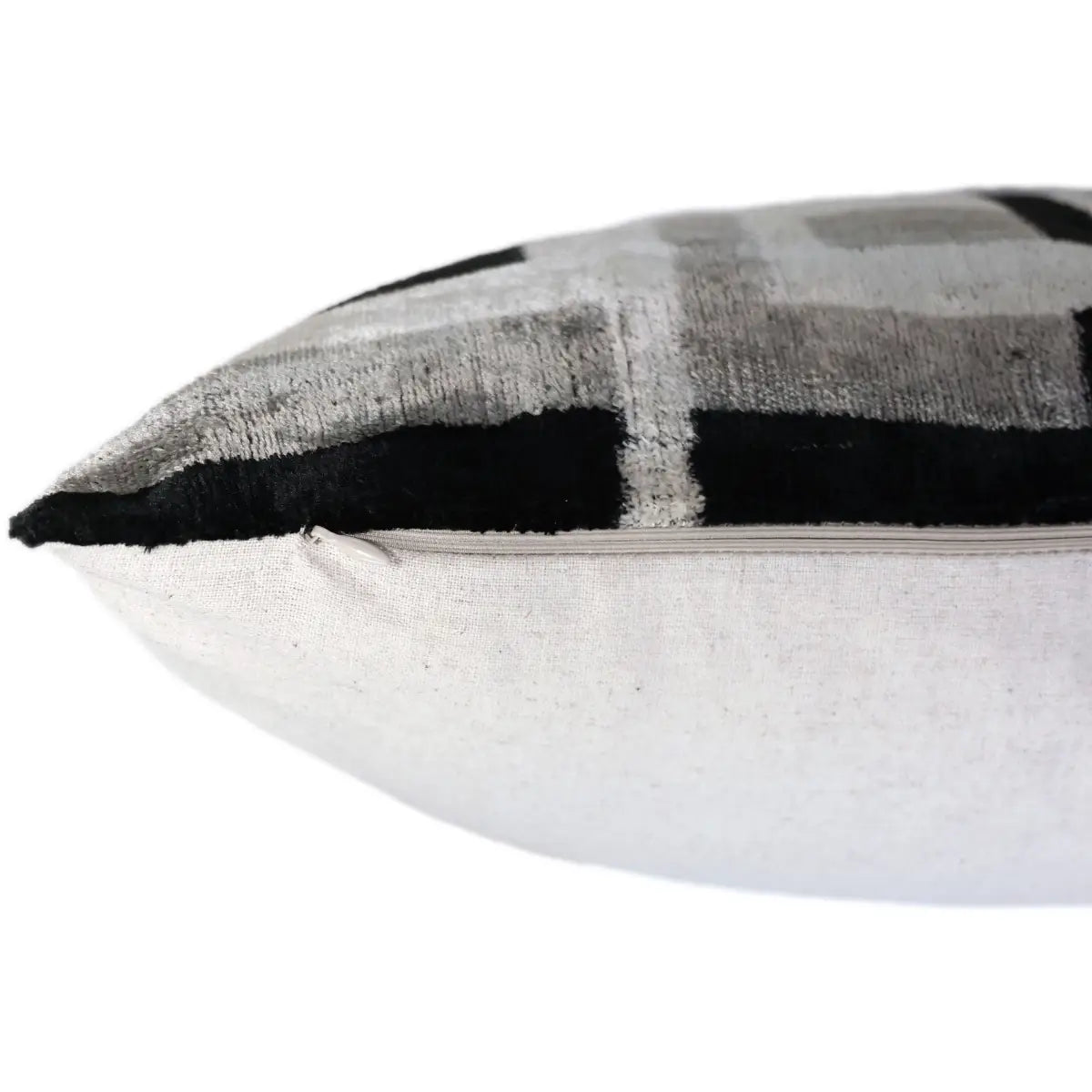 Hand-Knotted Geometric Maze Silk Velvet Pillow - 20x20 Black & Silver - Canvello