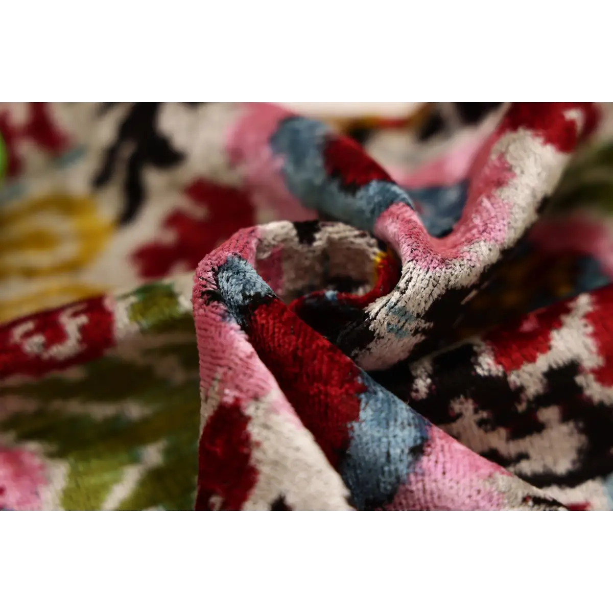 Hand-Knotted Vibrant Floral Silk Velvet Lumbar - 16x24 Pink & Yellow - Canvello