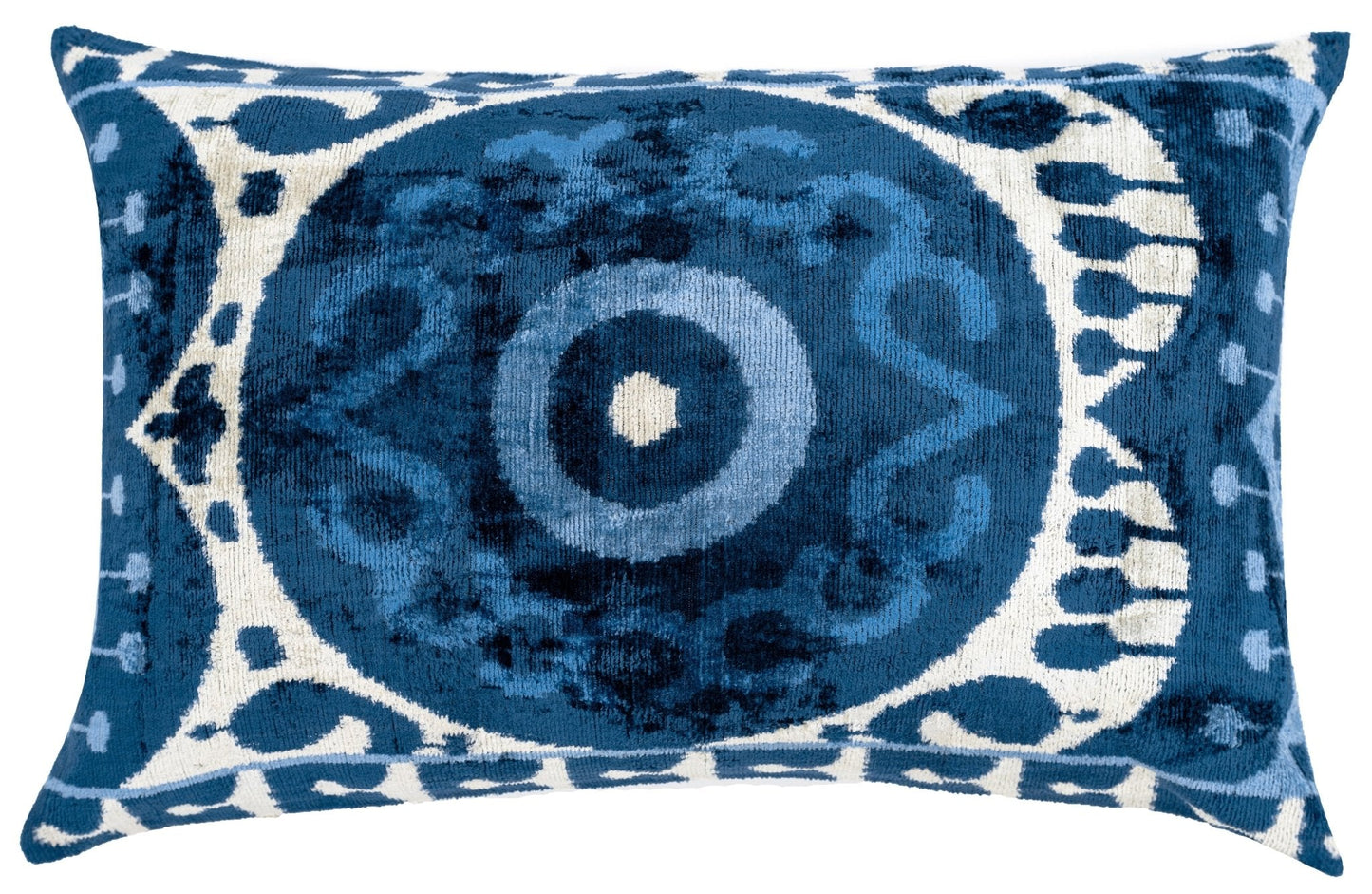 Almohada decorativa con diseño de medallón azul hecha a mano: 16 x 24 pulgadas, teñida con vegetales con relleno de plumas de primera calidad 