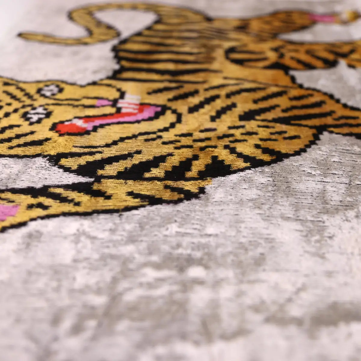 Handmade Tiger Design Velvet Lumbar Pillow 16x24 – Bold Artisan Statement Cushion - Canvello
