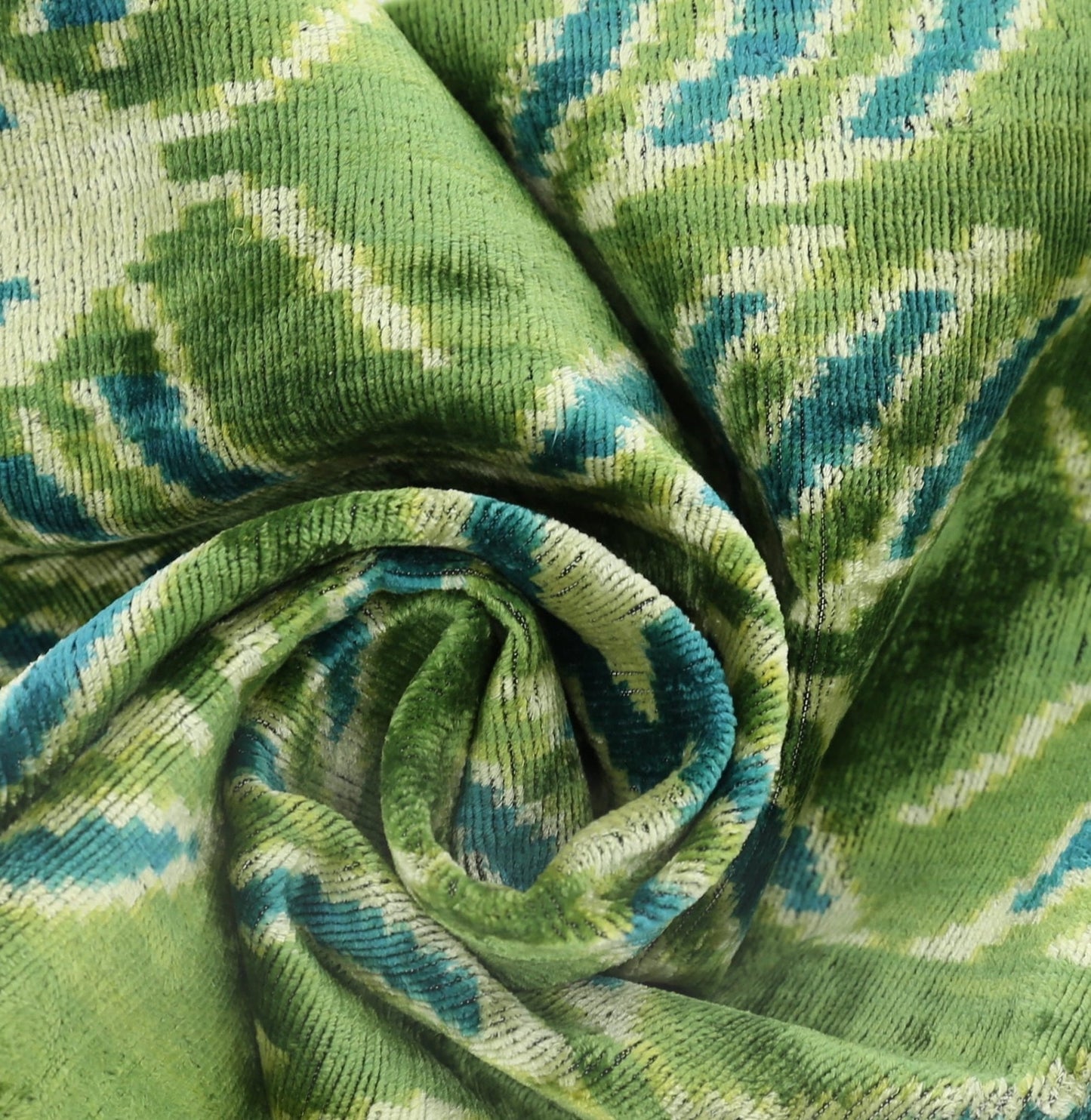 Coussin en velours fait main avec motif ikat vert et bleu sarcelle - Accent décoratif de haute qualité 20 x 20 pouces avec insert en plumes de duvet de qualité supérieure