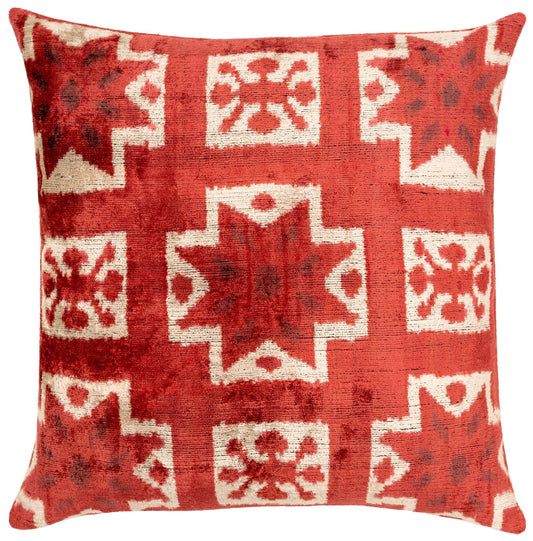 Almohada decorativa de terciopelo hecha a mano con diseño geométrico de estrellas en rojo y crema. Detalles decorativos de alta calidad de 20 x 20 pulgadas con inserto de plumas de primera calidad.