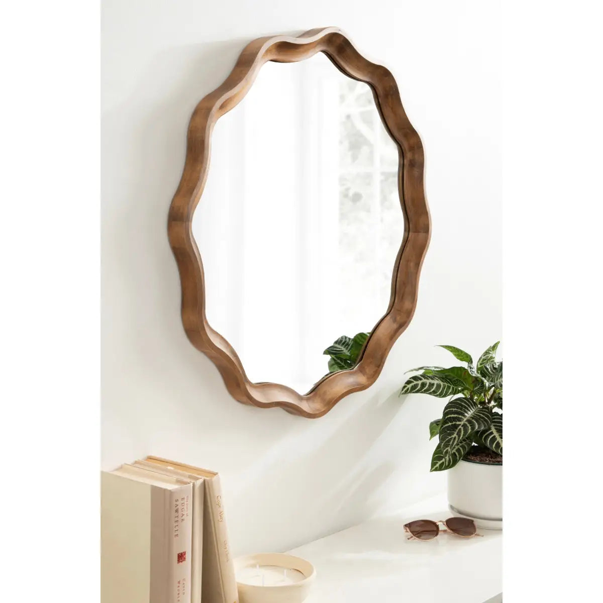Hatherleigh Round Scallop Mirror - kateandlaurel