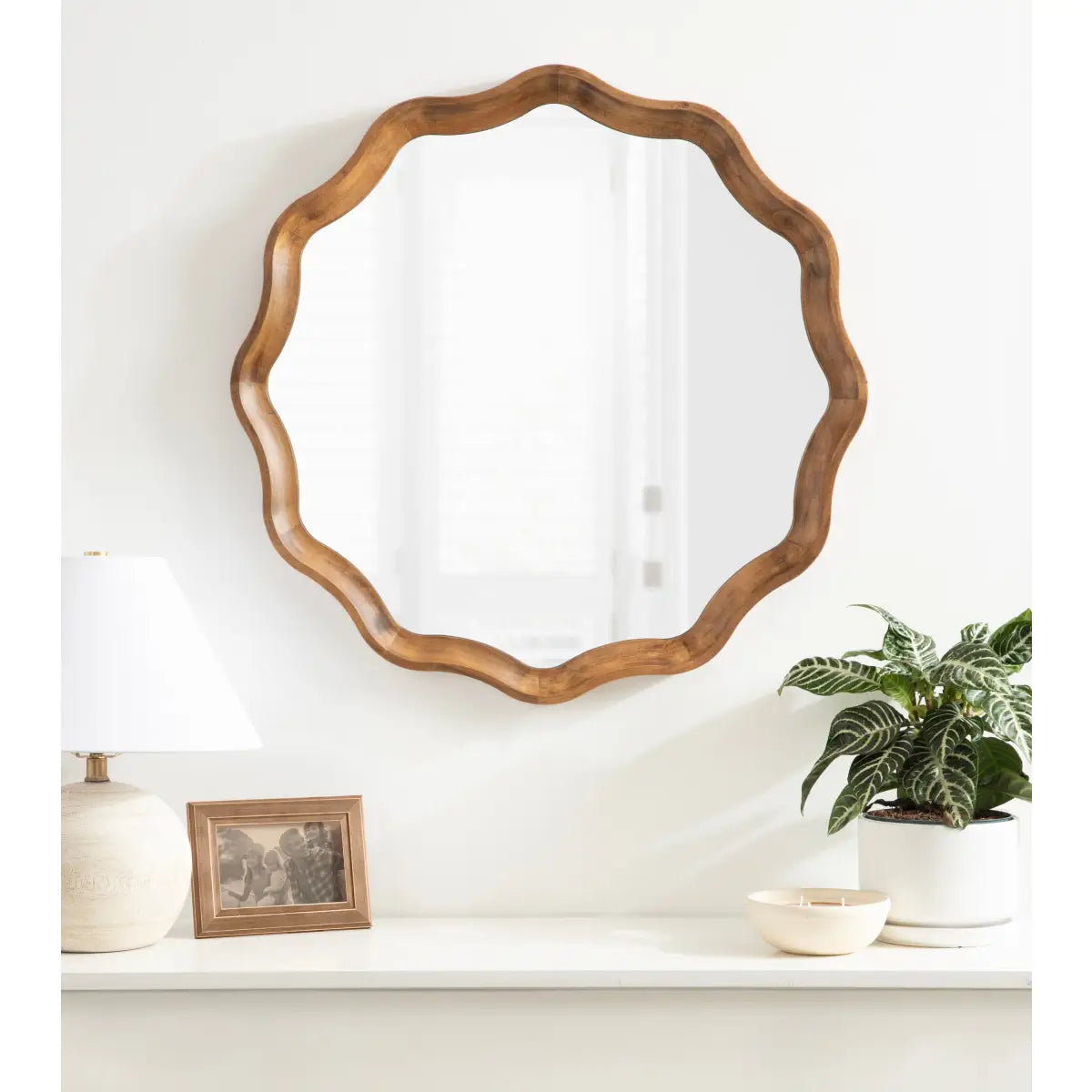 Hatherleigh Round Scallop Mirror - kateandlaurel