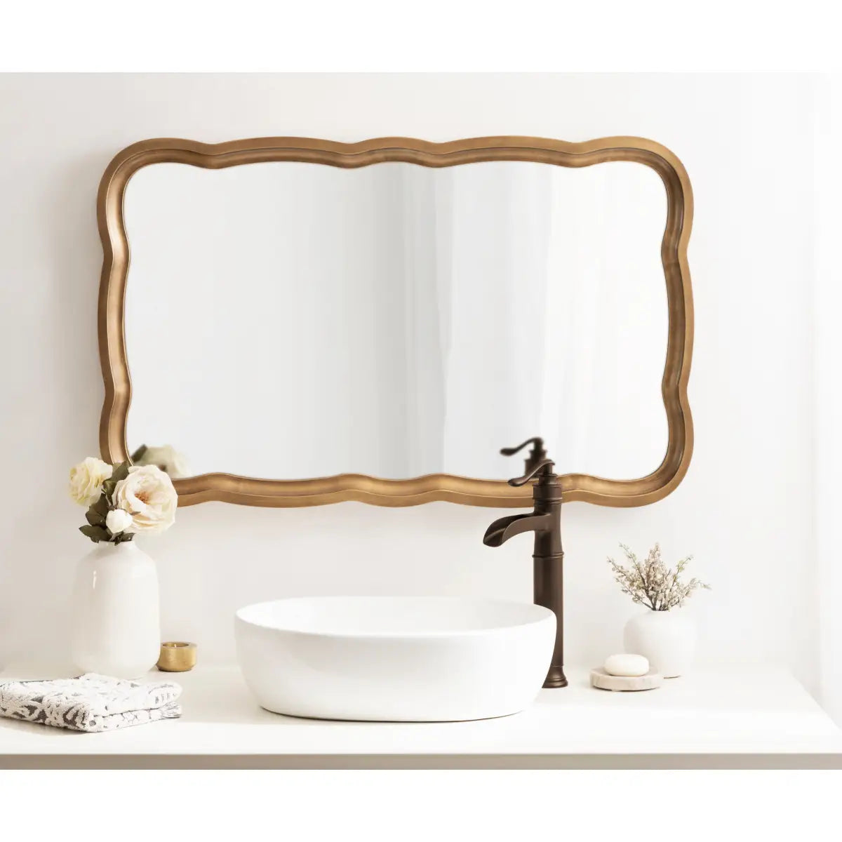 Hatherleigh Scallop Wood Wall Mirror - kateandlaurel
