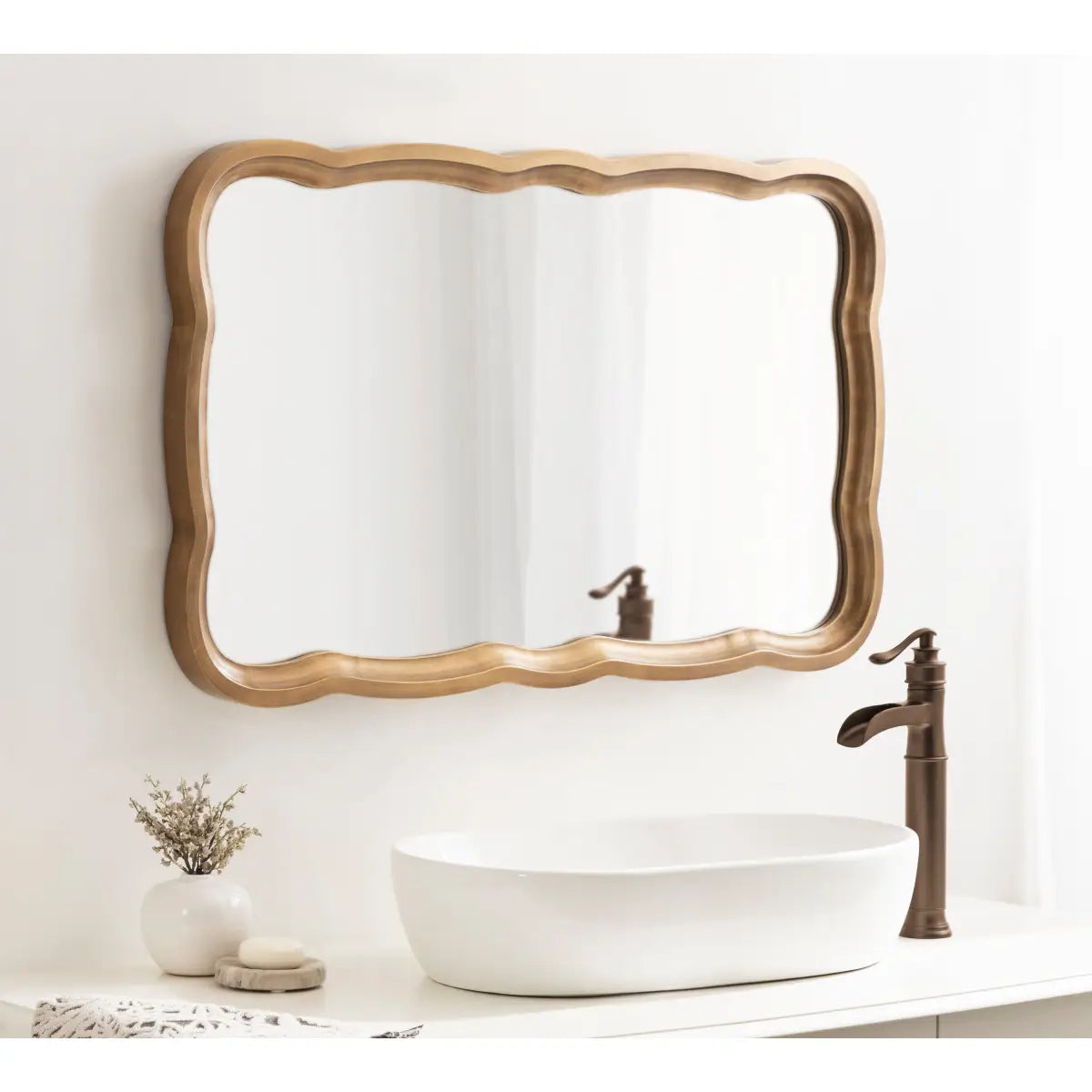 Hatherleigh Scallop Wood Wall Mirror - kateandlaurel