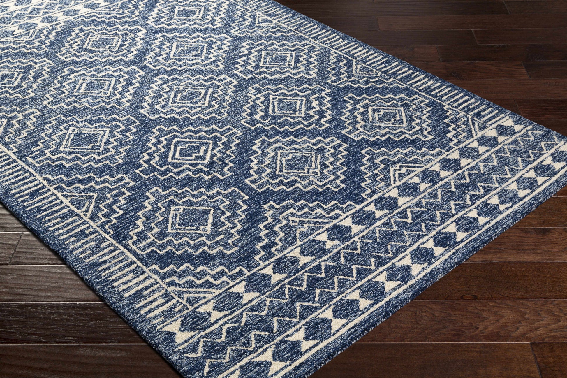 Navy Blue Updated Traditional Wool Rug - Boutique Rugs