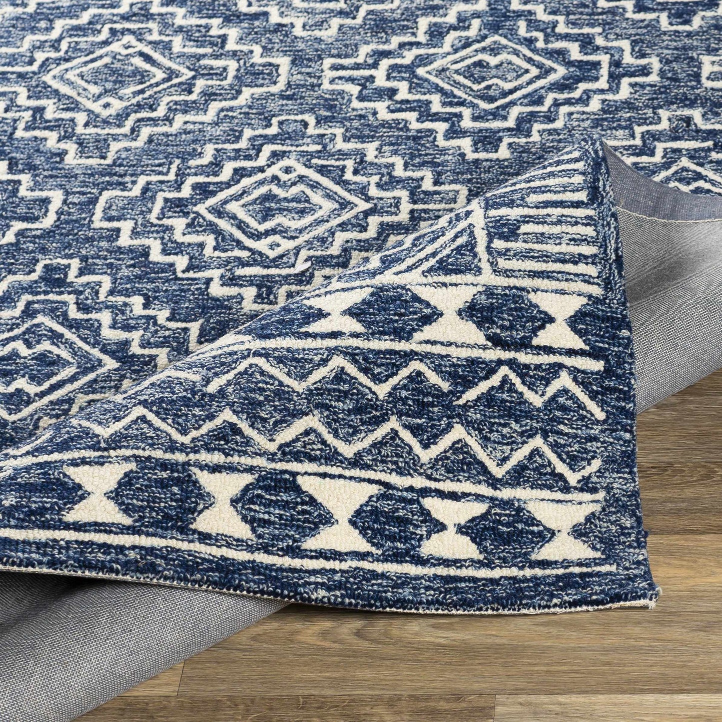 Navy Blue Updated Traditional Wool Rug - Boutique Rugs