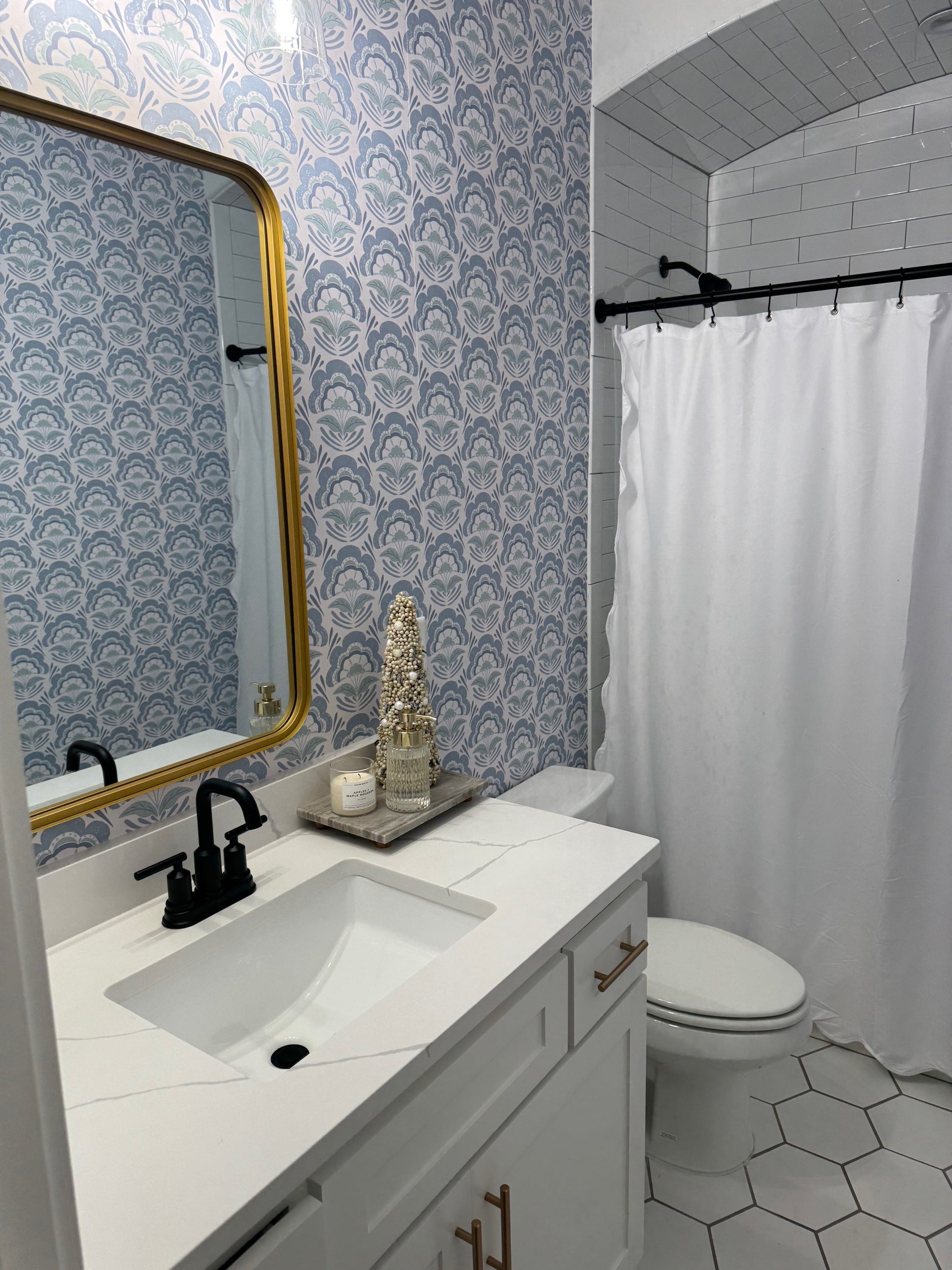 Brynn Wallpaper by Hufton Studio - Loomwell Home Goods