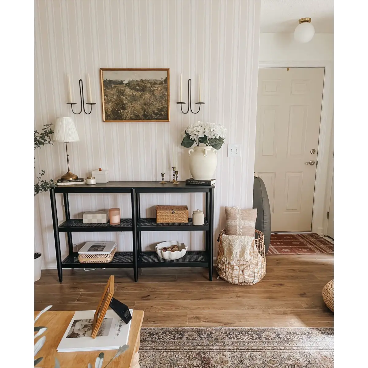 Janis Wallpaper - Clean Stripe - Loomwell Home Goods