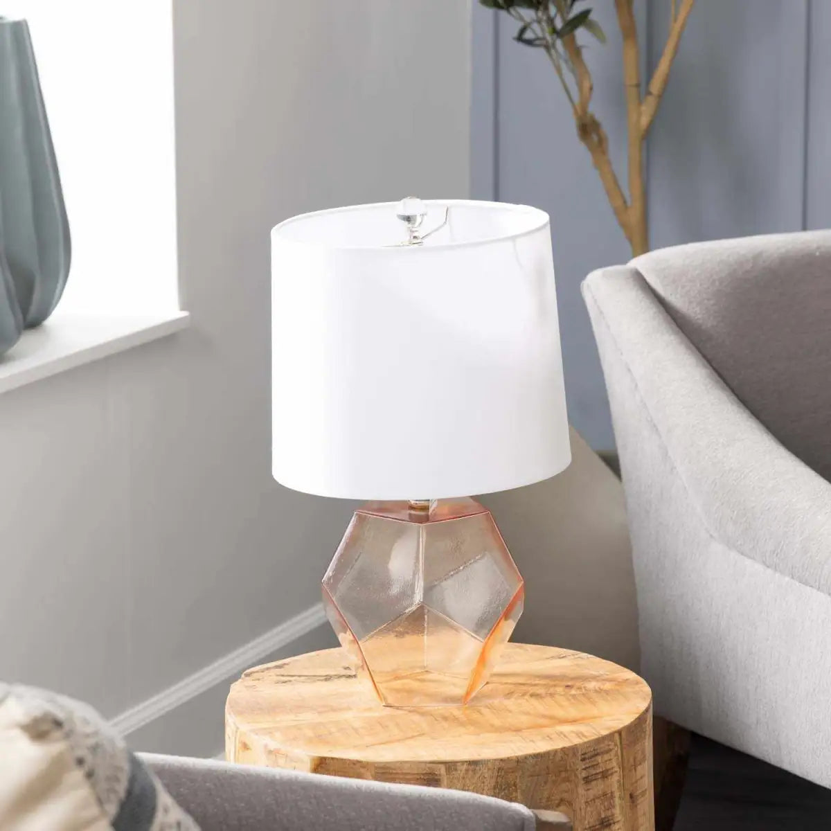 Jantianon Table Lamp - 18’’H x 11’’W x 11’’D - Boutique Rugs