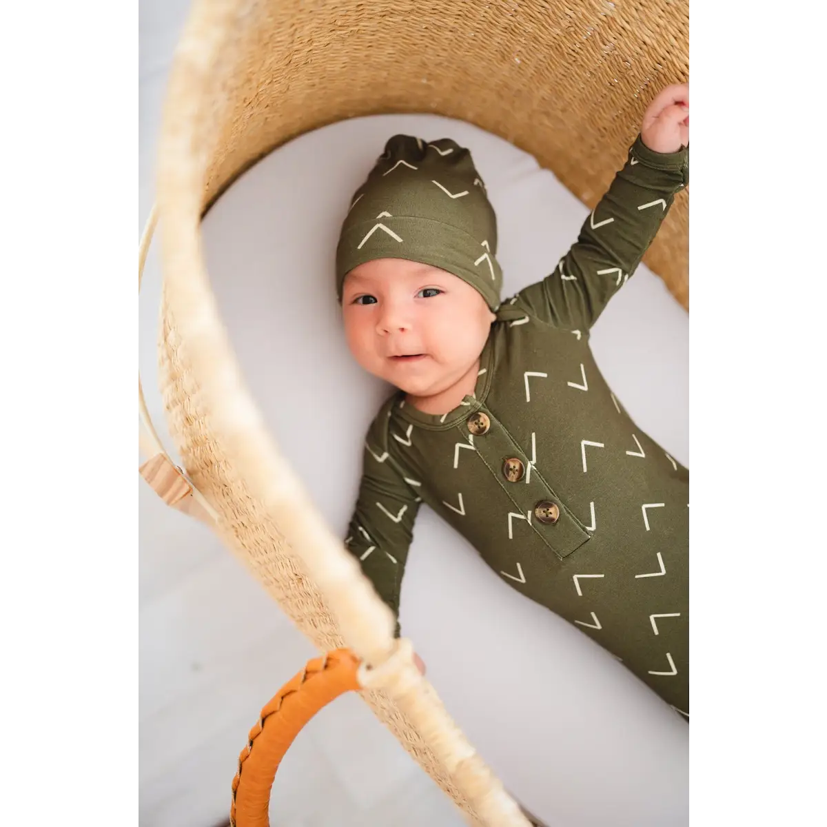 Knot Hat - Green Arrow - Harp Angel Boutique