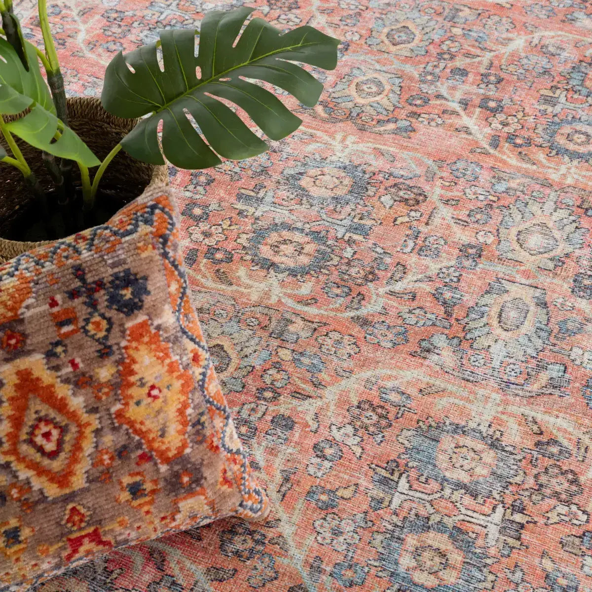 Konstantina Washable Traditional Rug - Boutique Rugs
