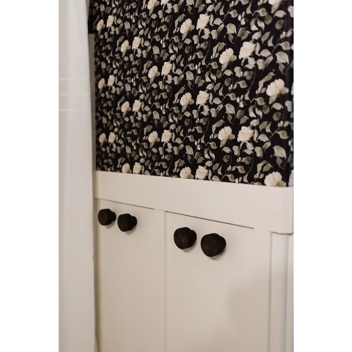 Lancaster Wallpaper - Leafy Vines - by Aubrey Fairchild - Loomwell Home Goods