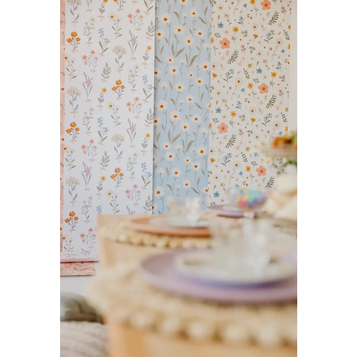 Laurence Wallpaper - Taped Botanicals - by Joannie Houle - Loomwell Home Goods