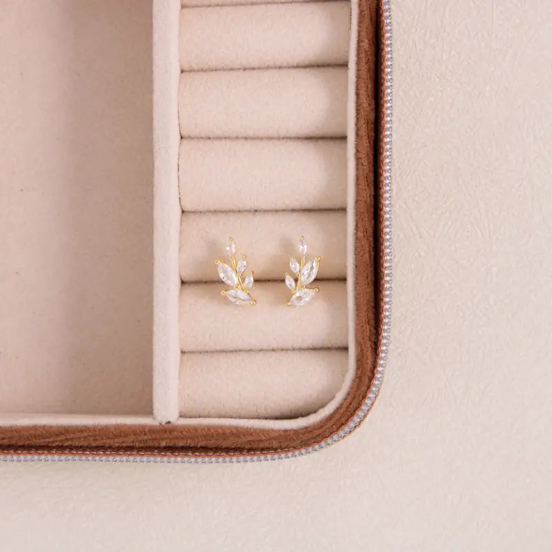Leaf Stud Earrings on Velvet Gift Tag - Splendid Iris