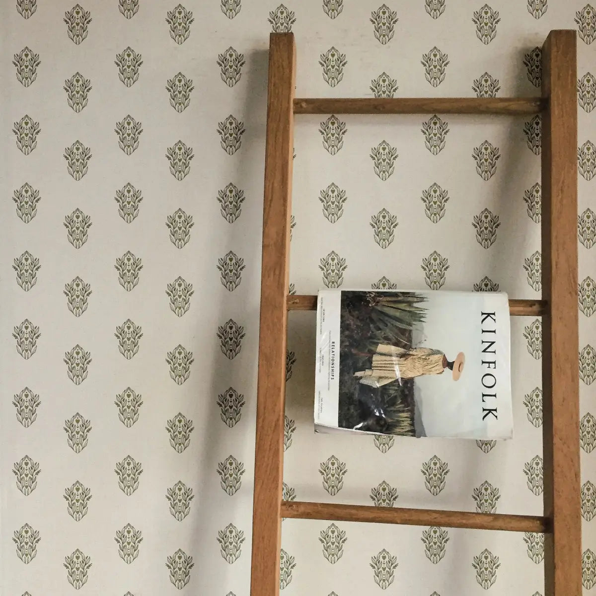 Leonore Wallpaper - Leaves and Hearts - by Lisee Ree - Loomwell Home Goods
