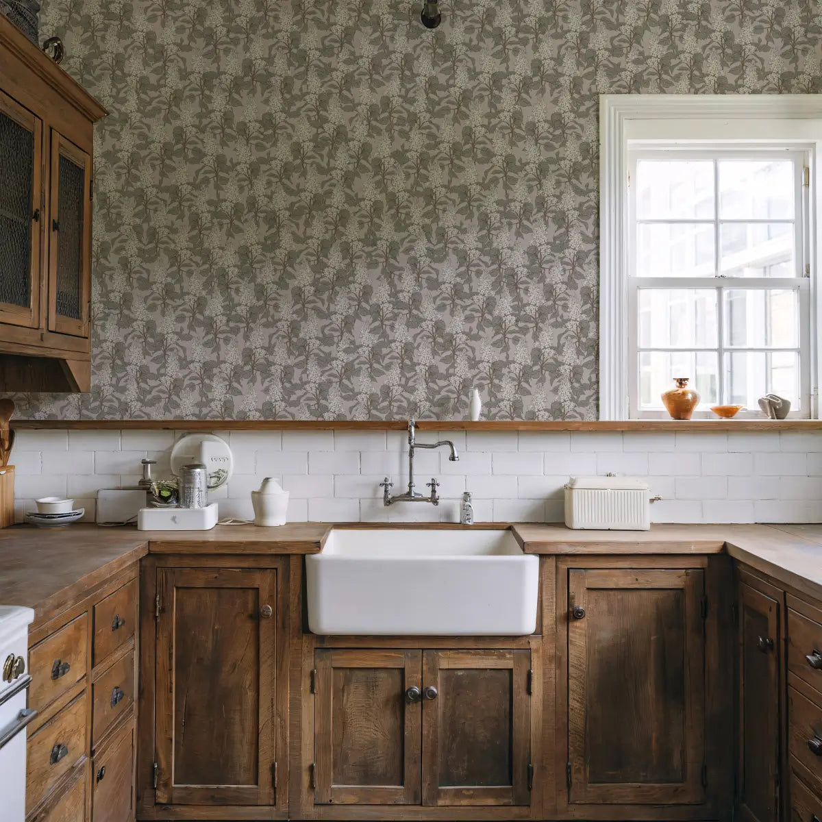Lilac Wallpaper - Lilac Flower Line Drawings - by Brittany Polatis Design - Loomwell Home Goods