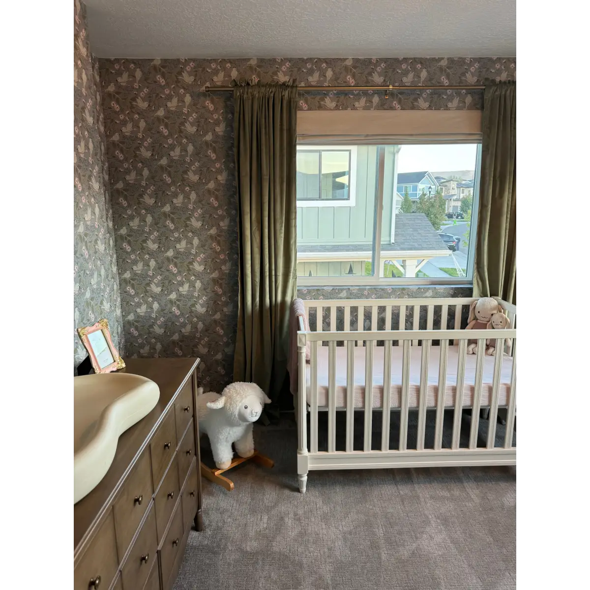 Lilla Wallpaper - Birds and Blooms - by Ali Anni - Loomwell Home Goods
