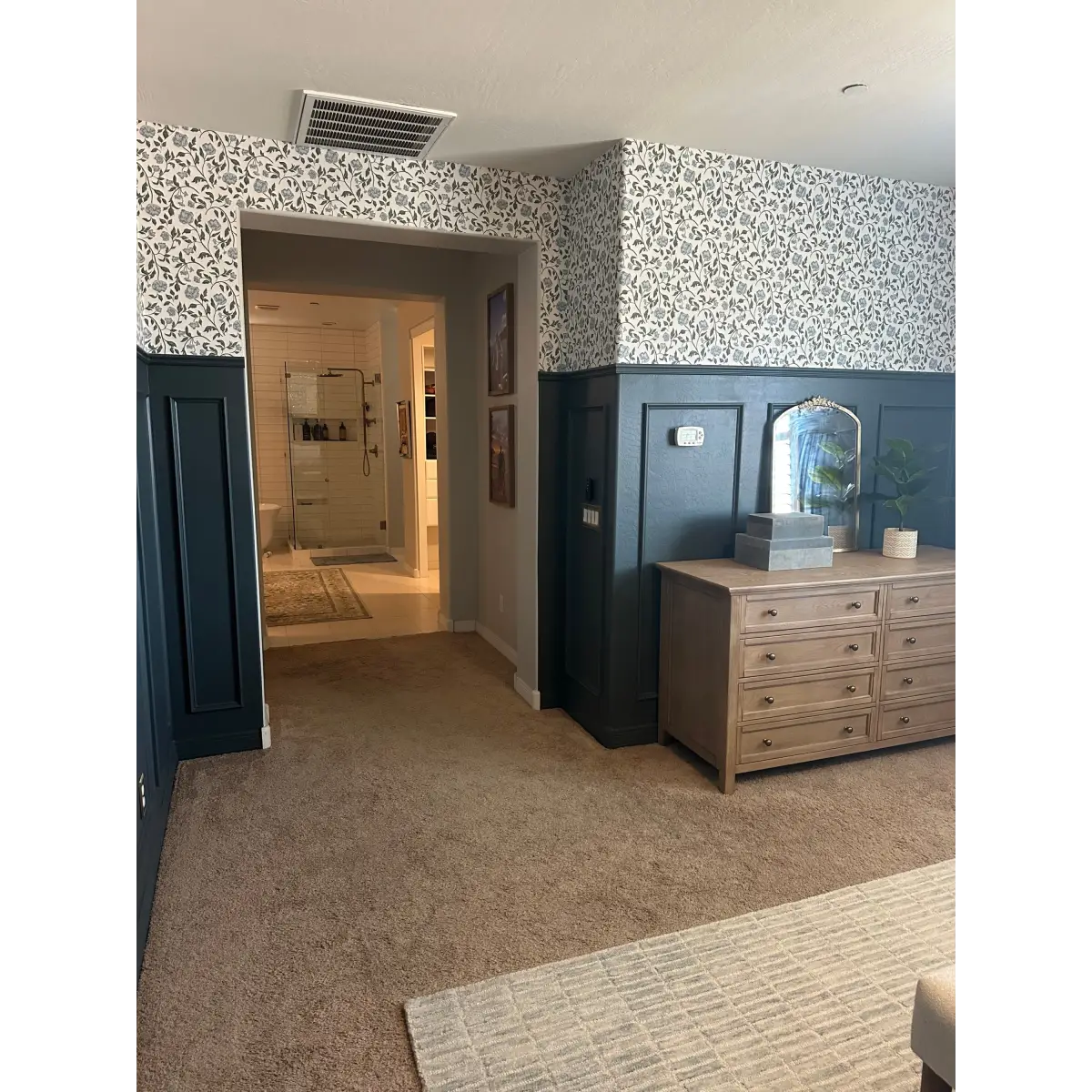 Lillian Wallpaper - Traditional Floral - by Ali Anni - Loomwell Home Goods