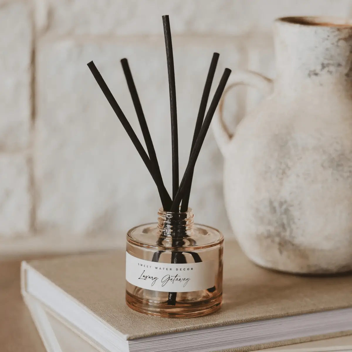 Luxury Getaway Tinted Glass Jar Reed Diffuser - Sweet Water Decor