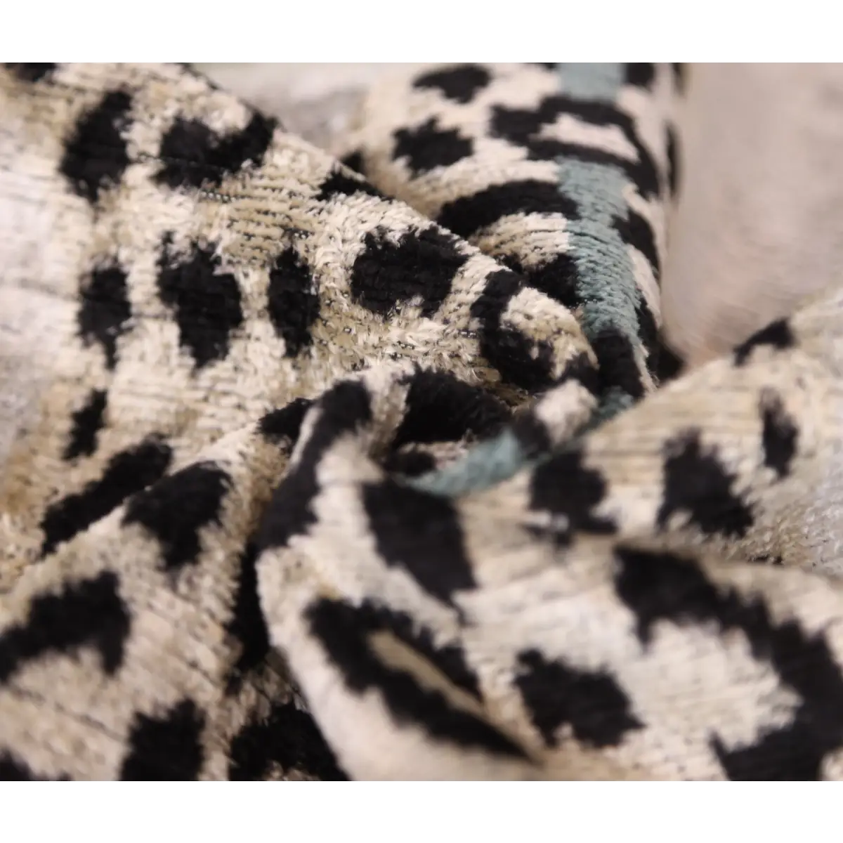 Luxury Leopard Print Silk Velvet Throw Pillow 16x24 – Handmade Animal Motif Lumbar Cushion - Canvello