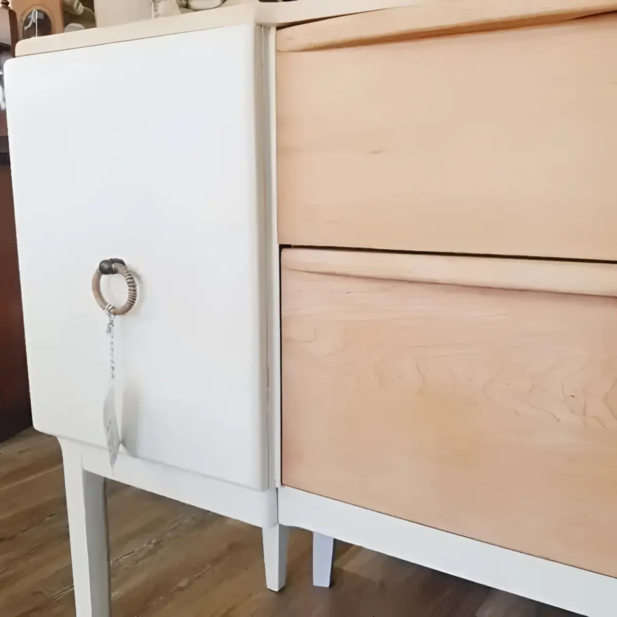 Manor White - MudPaint Clay Furniture Paint - MudPaint