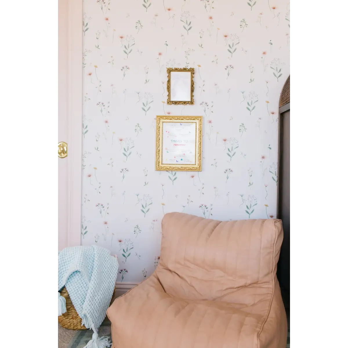 Marta Wallpaper - Sweet Daisies for Kids - by Emily Cooper Art - Loomwell Home Goods